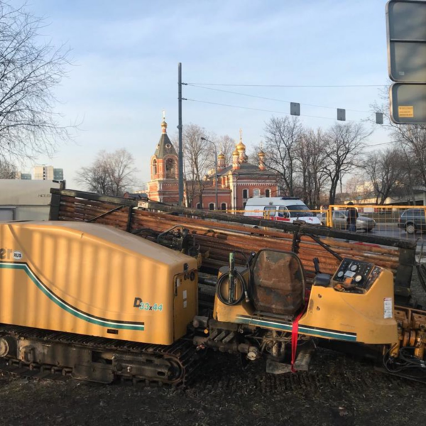 Прокол горизонтальным направленным буреним под дорогой
